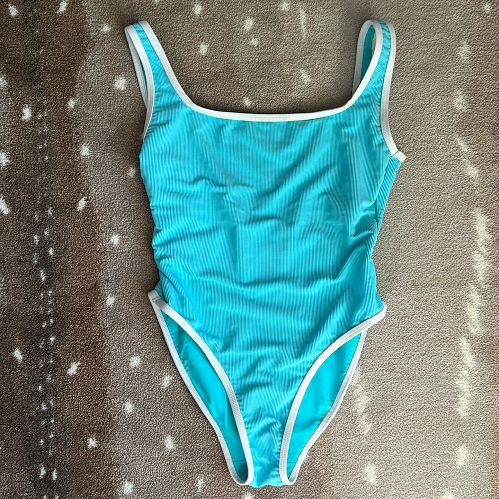 Lain Snow Ocean Isle One Piece - Sea
